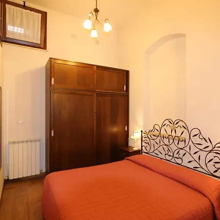 La Casina Colorata Hotel Assisi Exterior photo